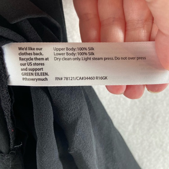 Eileen Fisher Black Silk Tiered Top Size XS - Picture 5 of 6